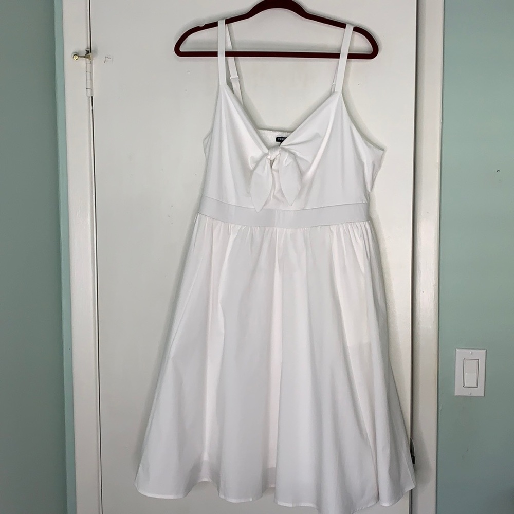 Torrid White Tie Front Skater Dress size 2x (18-20) NWT